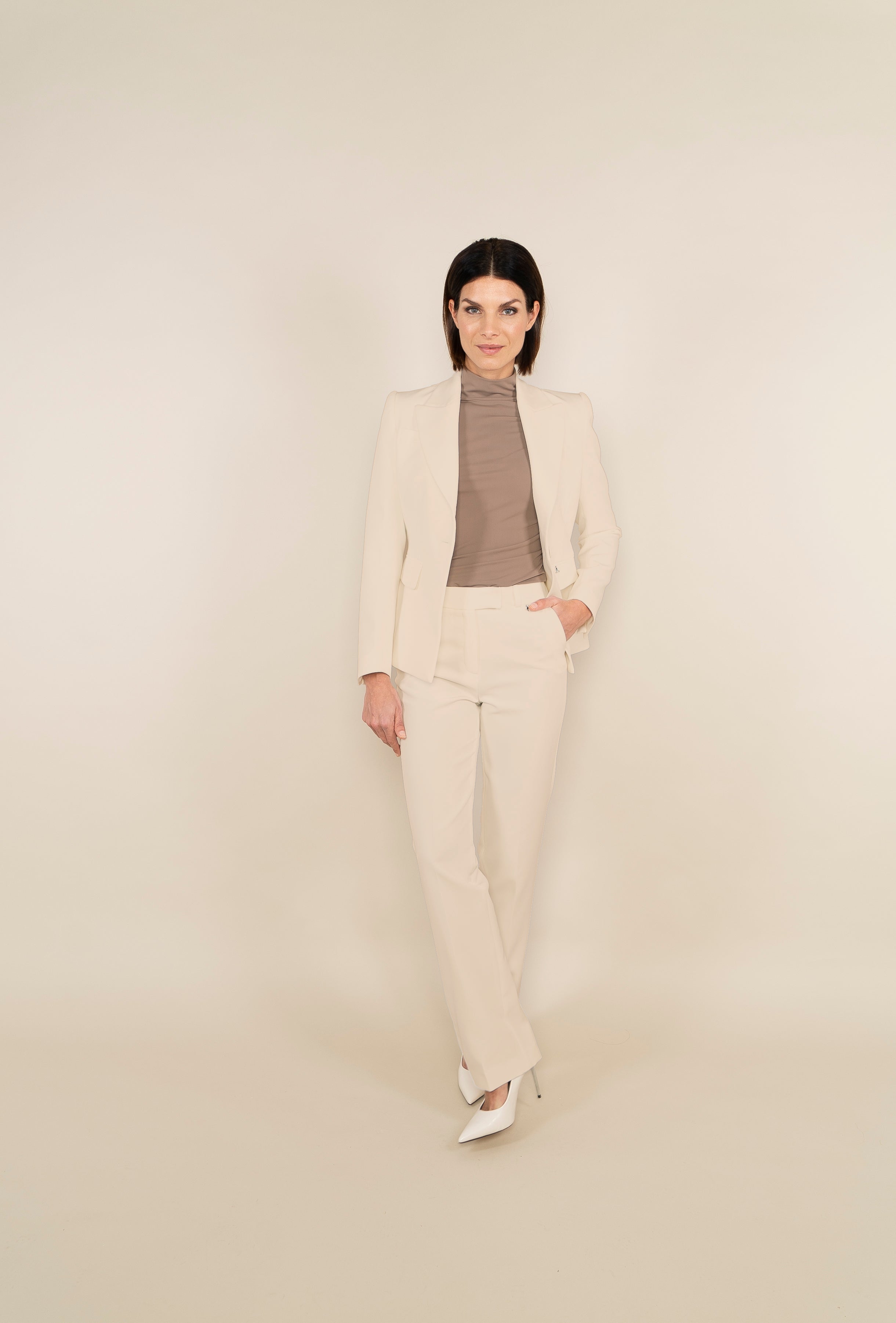 - FLAIR TROUSER - sand