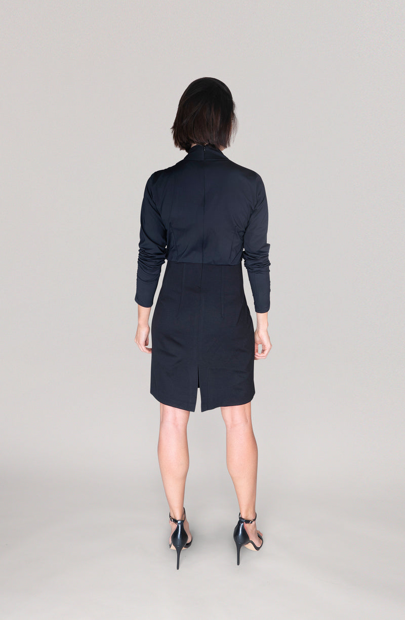 THE WRAPAROUND DRESS -  black